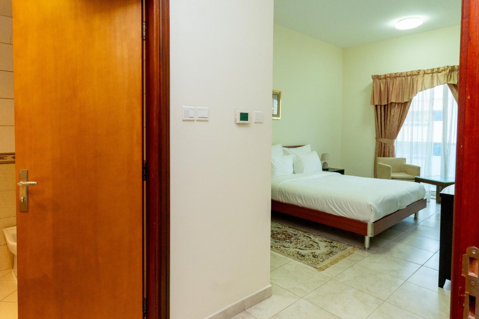 Al Raya Hotel Apartments Dubaï Extérieur photo